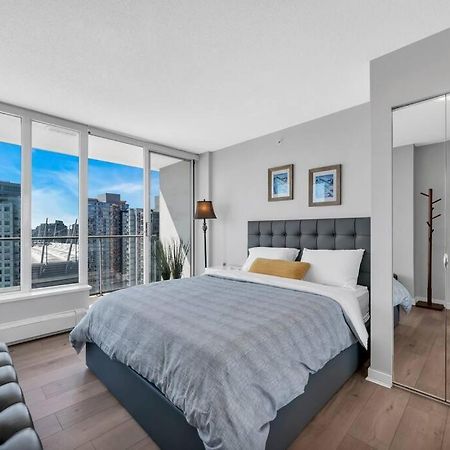 Spacious Dt 2-Bdr High-Rise With View, Pool, Gym Vancouver Exteriör bild
