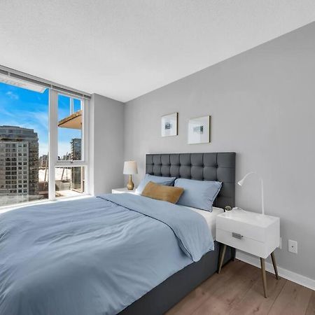 Spacious Dt 2-Bdr High-Rise With View, Pool, Gym Vancouver Exteriör bild