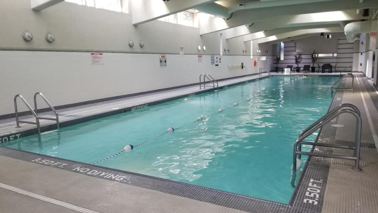 Spacious Dt 2-Bdr High-Rise With View, Pool, Gym Vancouver Exteriör bild